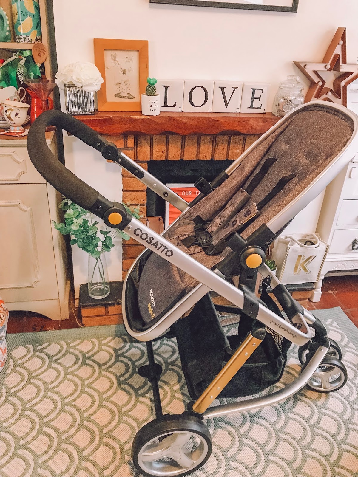 Unpacking the Cosatto Giggle 2 travel system pushchair To Become Mum